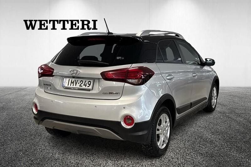Käytetty Hyundai i20 Active Cross 101 HP (74 kW) 2020 Hopea Viistoperä