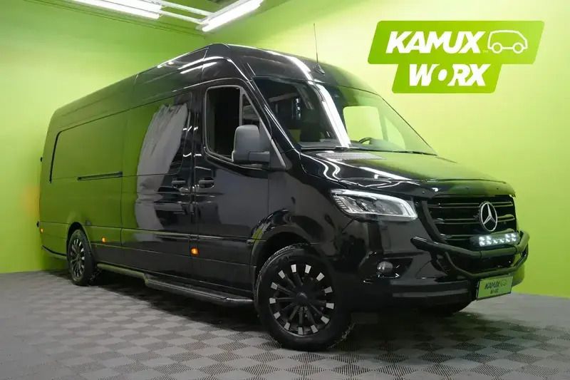 Musta Käytetty 2021 Mercedes Sprinter Van | 81 900 € - Kuva 1/4