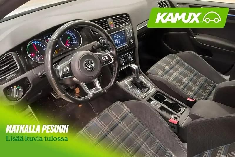 Käytetty VW Golf VII GTE 204 HP (150 kW) 2017 Valkoinen Sedan
