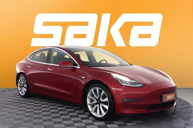 Käytetty 2019 Tesla Model 3 Performance Sedan | 23 600 € (Perustarjous) - Kuva 1/3