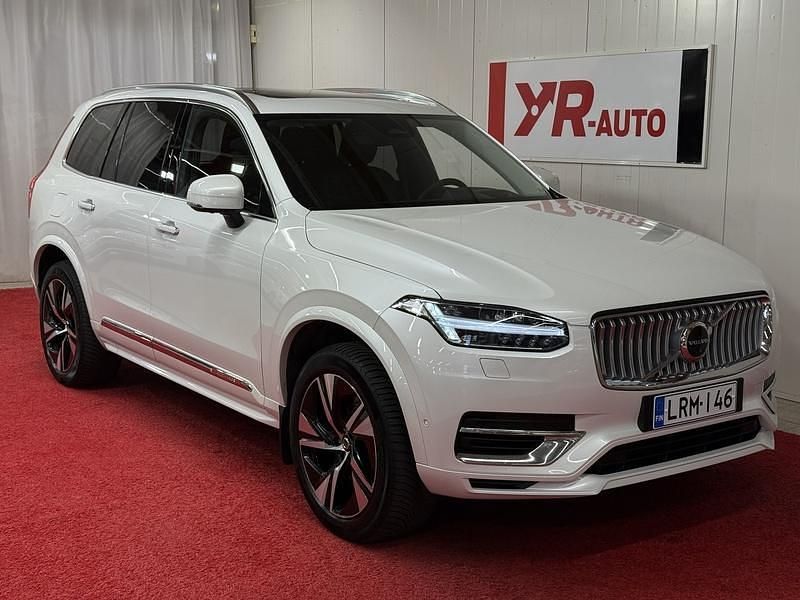 Käytetty 2023 Volvo XC90 Performance Katumaasturi | 59 800 € (Perustarjous) - Kuva 1/4