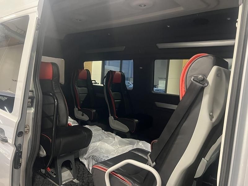 Käytetty VW Crafter 177 HP (130 kW) 2018 Hopea Van