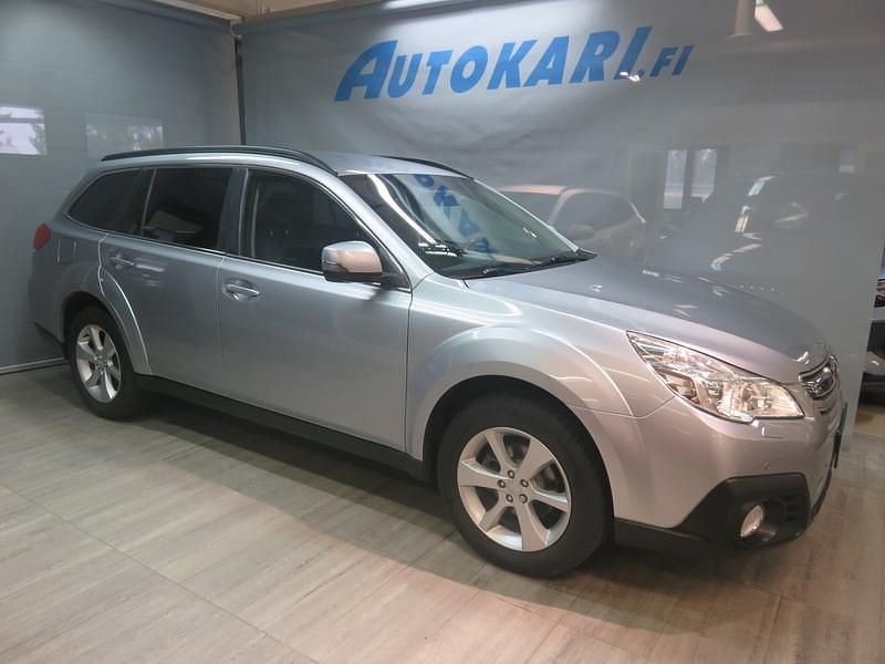 Käytetty 2013 Subaru Outback Katumaasturi | 15 900 € (Perustarjous) - Kuva 1/4