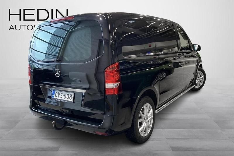 Käytetty Mercedes Vito 190 HP (139 kW) 2017 Musta Van
