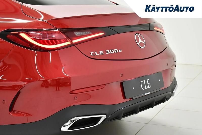 Uusi Mercedes CLE300 AMG line 204 HP (150 kW) 2025 Desingo patag.punain Coupe - kaksiovinen