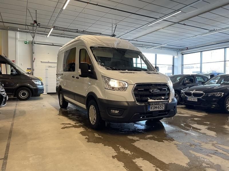 Käytetty Ford Transit Trend 170 HP (125 kW) 2021 Van