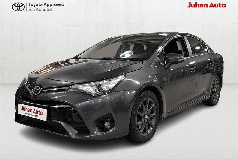 Käytetty Toyota Avensis Active 143 HP (105 kW) 2017 Harmaa Sedan
