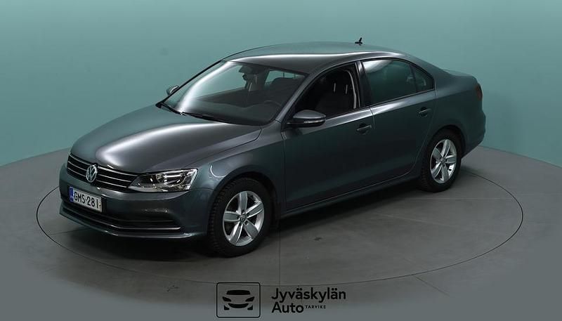 Harmaa Käytetty 2017 VW Jetta Sedan | 10 490 € (Perustarjous) - Kuva 1/4