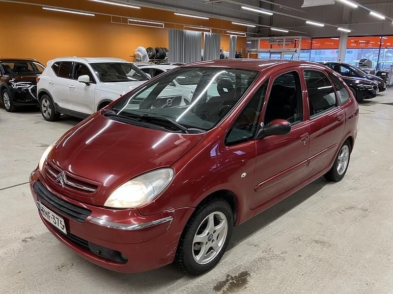 Käytetty Citroën Xsara Picasso 109 HP (80 kW) 2006 Tila-auto