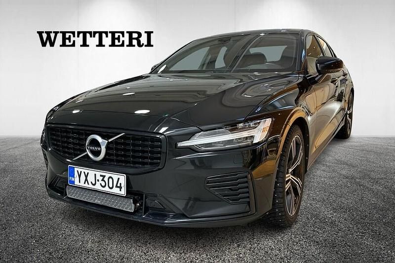 Musta Käytetty 2021 Volvo S60 Business Edition Sedan | 33 400 € - Kuva 1/4