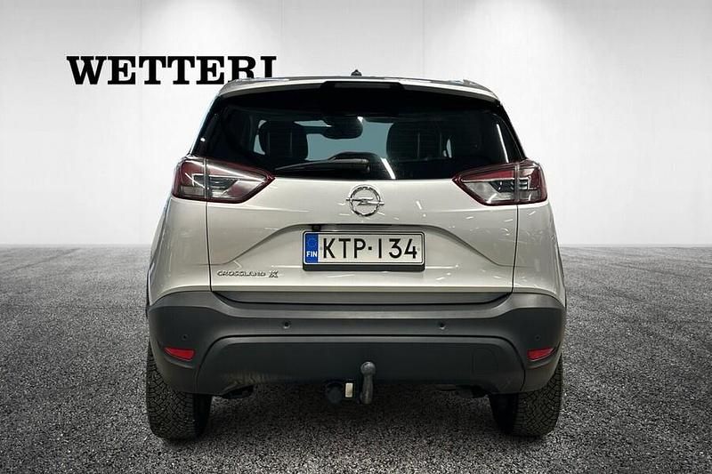 Käytetty Opel Crossland X Comfort 110 HP (80 kW) 2018 Katumaasturi