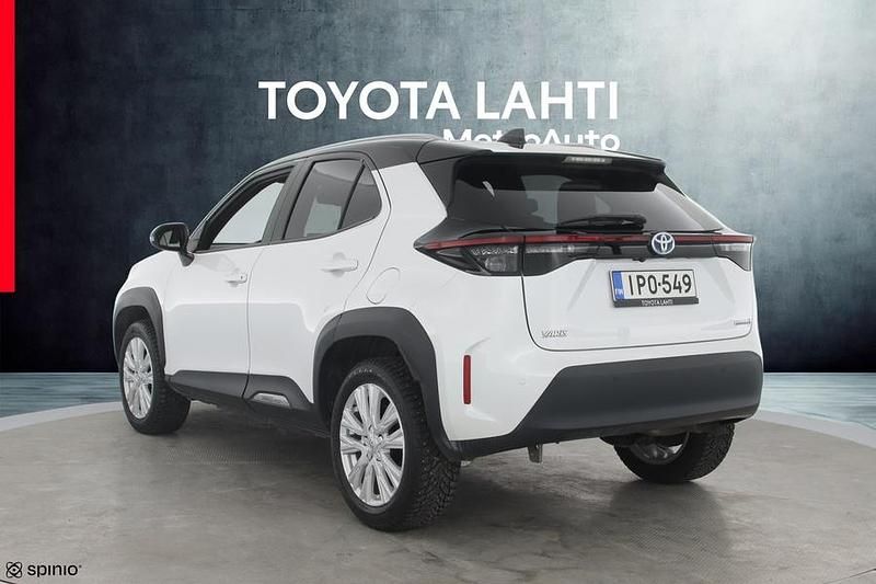 Käytetty Toyota Yaris Cross 116 HP (85 kW) 2022 Valkoinen Katumaasturi