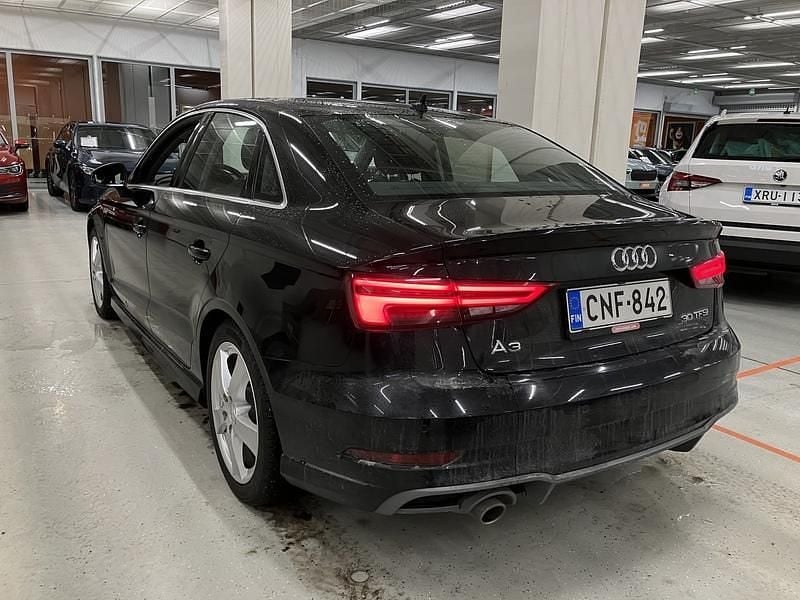 Käytetty Audi A3 Business 116 HP (85 kW) 2019 Sedan