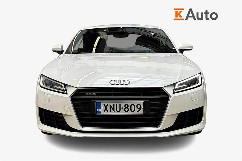 Käytetty Audi TT S-Line 230 HP (169 kW) 2017 Valkoinen Coupe - kaksiovinen