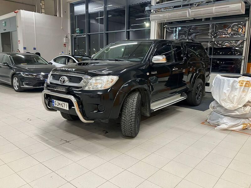 Käytetty 2011 Toyota HiLux SR Nouto | 18 900 € (Perustarjous) - Kuva 1/4