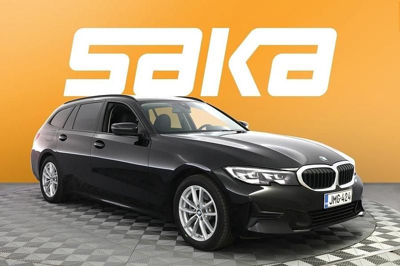 Käytetty 2021 BMW 320e Farmari | 25 900 € (Perustarjous) - Kuva 1/4