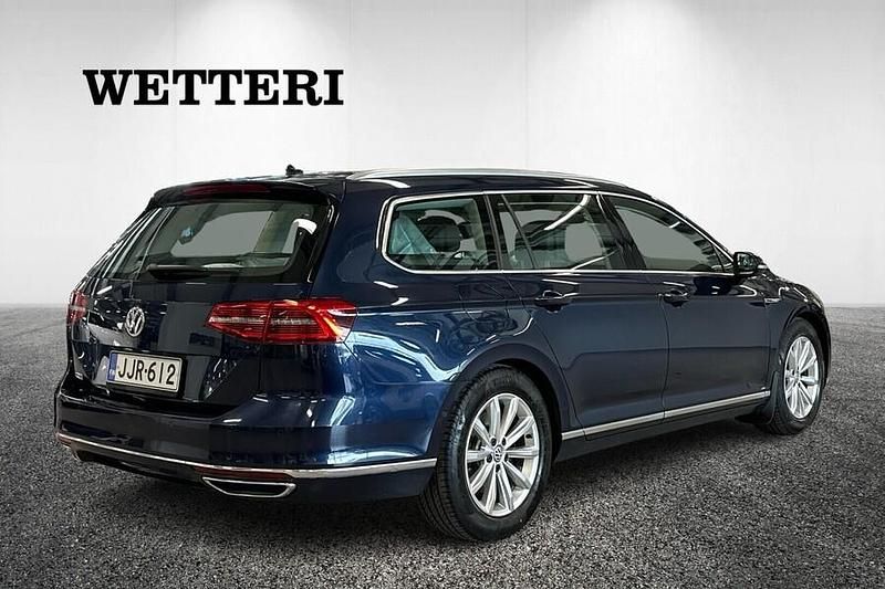 Käytetty VW Passat Highline 239 HP (175 kW) 2015 Sininen Farmari