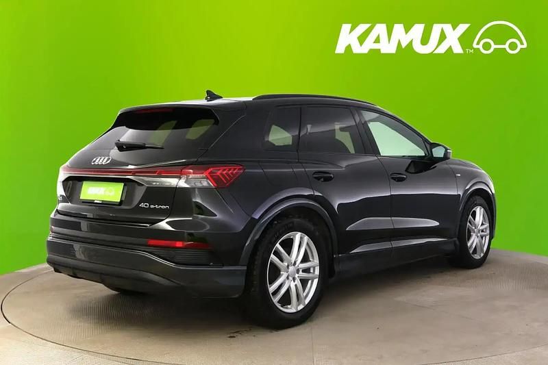 Käytetty Audi Q4 e-tron Basis 150 kW (204 HP) 2023 Musta Katumaasturi