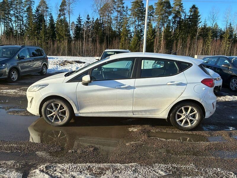 Käytetty Ford Fiesta Trend 75 HP (55 kW) 2021 Viistoperä