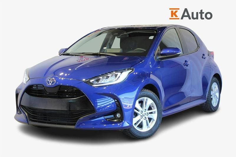 Käytetty Toyota Yaris Active 125 HP (91 kW) 2024 Sininen Viistoperä