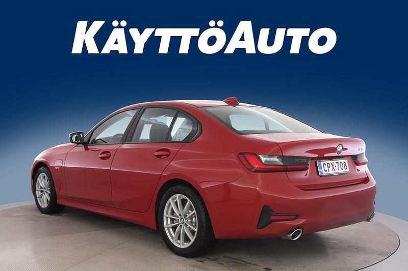 Käytetty BMW 320e Comfort Edition 204 HP (150 kW) 2021 Punainen Sedan
