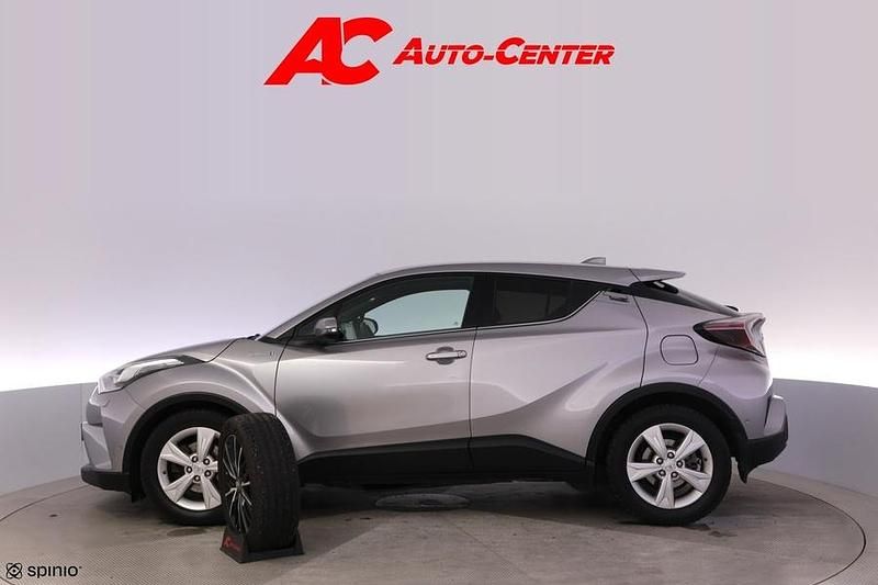 Käytetty Toyota C-HR Premium 122 HP (89 kW) 2017 Hopea Katumaasturi
