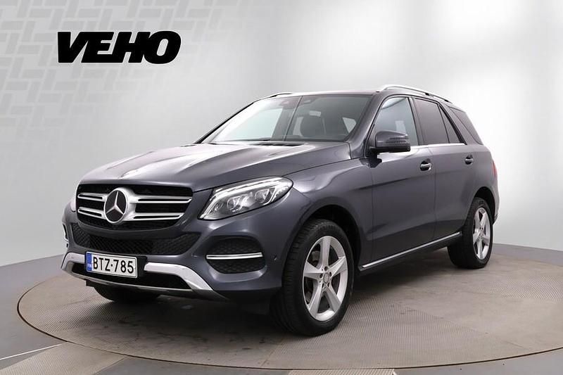 Harmaa Käytetty 2016 Mercedes GLE350 Katumaasturi | 39 900 € (Perustarjous) - Kuva 1/4
