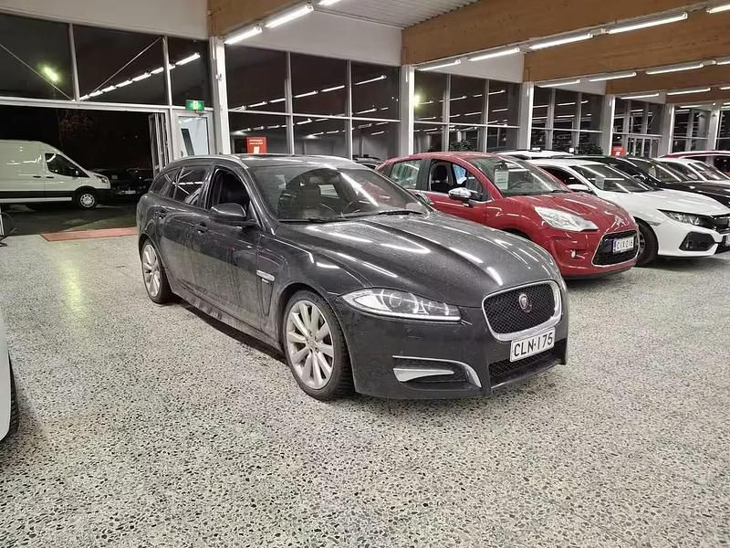 Musta Käytetty 2015 Jaguar XF Sportbrake R-Sport Farmari | 12 800 € - Kuva 1/4