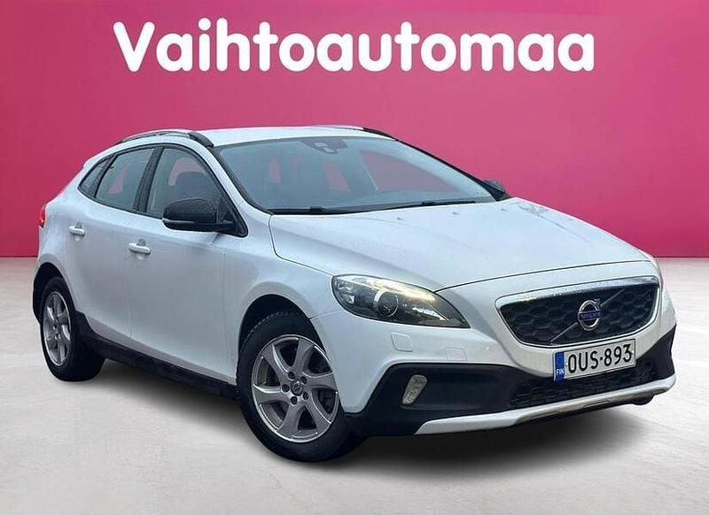 Käytetty 2015 Volvo V40 Momentum Viistoperä | 16 490 € (Perustarjous) - Kuva 1/4