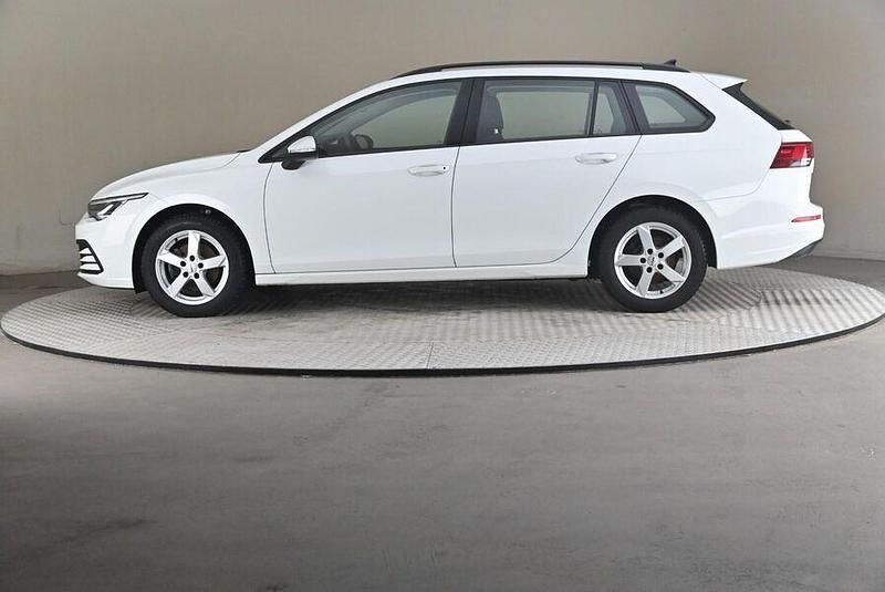 Käytetty VW Golf VIII 110 HP (80 kW) 2021 Farmari