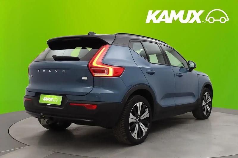 Käytetty Volvo XC40 Plus 300 kW (408 HP) 2023 Sininen Katumaasturi