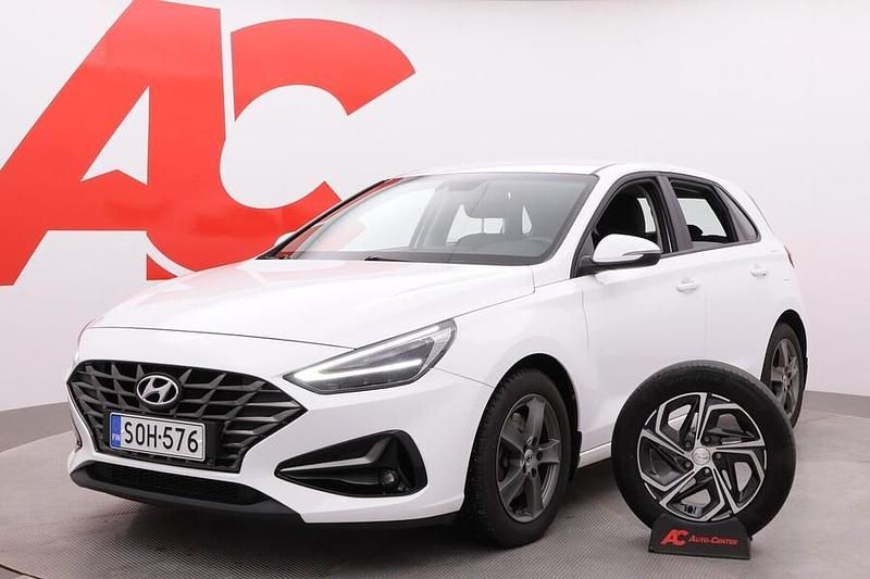 Käytetty 2022 Hyundai i30 Comfort Viistoperä | 18 440 € (Perustarjous) - Kuva 1/4