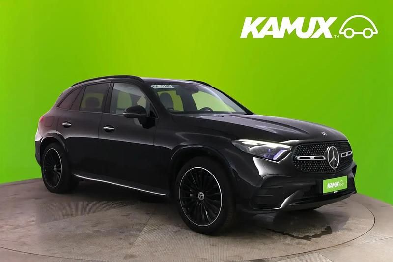 Musta Käytetty 2023 Mercedes GLC400d AMG line Katumaasturi | 62 480 € - Kuva 1/4