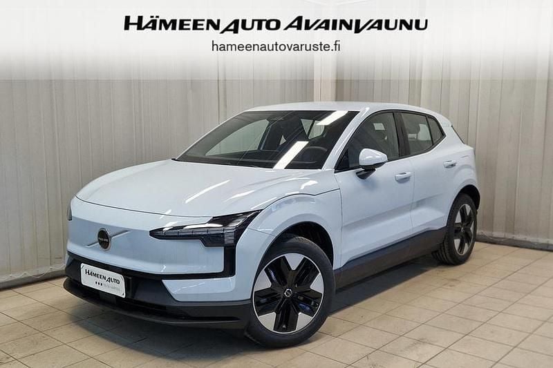 Käytetty Volvo EX30 Core 200 kW (272 HP) 2025 Sininen Katumaasturi