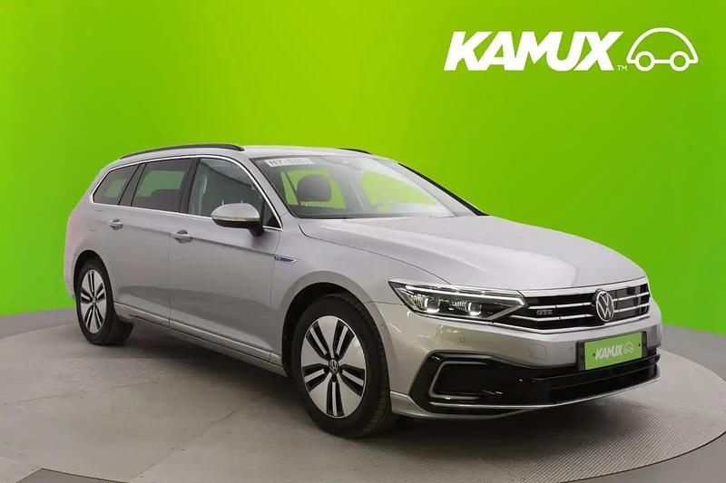 Käytetty VW Passat GTE 156 HP (114 kW) 2022 Hopea / harmaa Farmari