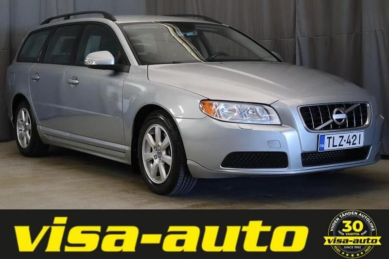 Käytetty Volvo V70 Business Edition 109 HP (80 kW) 2011 Harmaa Farmari