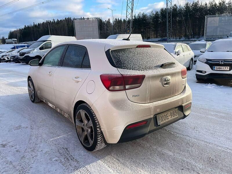 Käytetty Kia Rio 90 HP (66 kW) 2017 Viistoperä