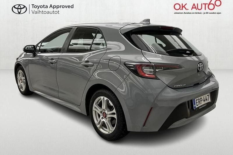 Käytetty Toyota Corolla Active 122 HP (89 kW) 2019 Harmaa Viistoperä