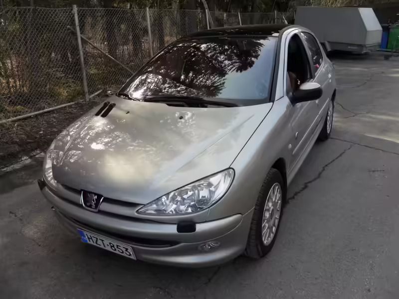 Harmaa Käytetty 2003 Peugeot 206 Roland Garros Viistoperä | 3 250 € - Kuva 1/4