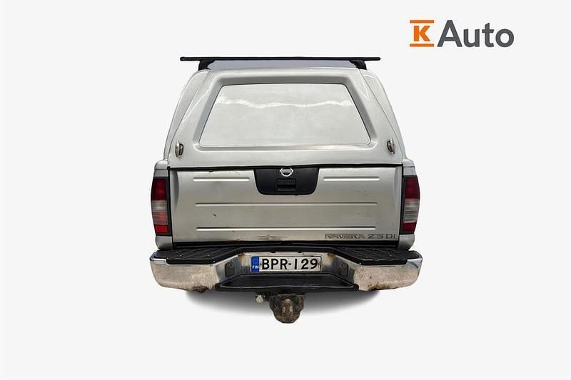Käytetty Nissan Navara 133 HP (97 kW) 2003 Nouto