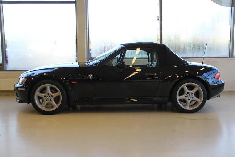 Käytetty BMW 128 192 HP (141 kW) 1998 Musta Avoauto