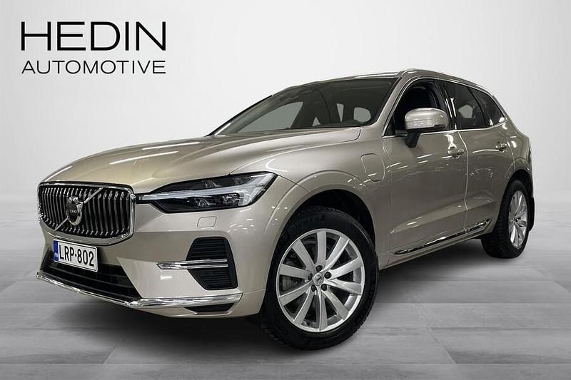 Ruskea Käytetty 2023 Volvo XC60 Performance Katumaasturi | 49 800 € (Perustarjous) - Kuva 1/4