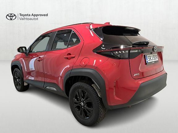 Käytetty Toyota Yaris Cross 116 HP (85 kW) 2024 Punainen Katumaasturi
