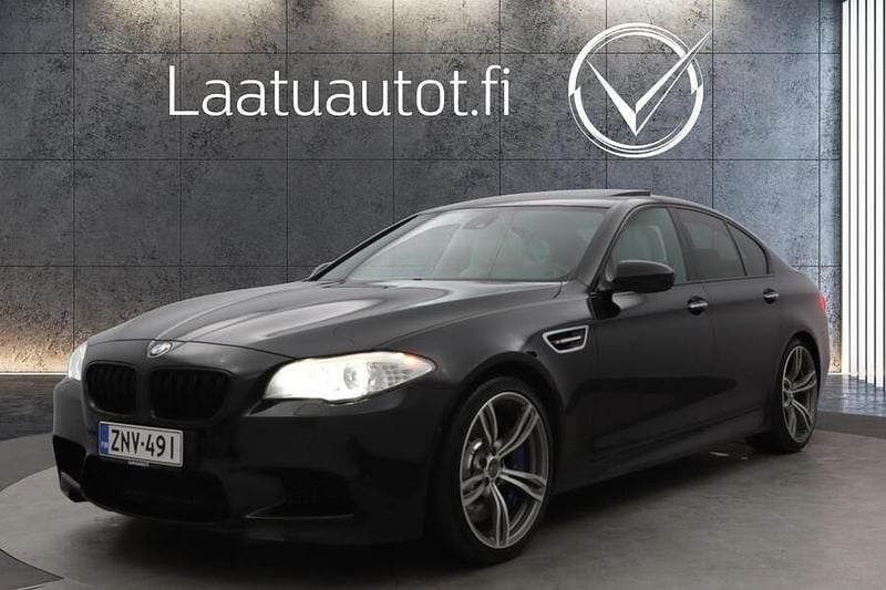 Käytetty 2012 BMW M5 Comfort Edition Sedan | 44 900 € - Kuva 1/4