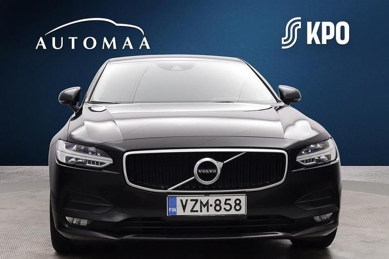 Käytetty Volvo S90 Business Edition 150 HP (110 kW) 2017 Musta Sedan