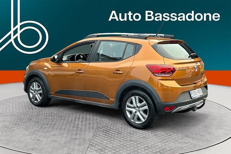 Käytetty Dacia Sandero Comfort 91 HP (66 kW) 2022 Viistoperä