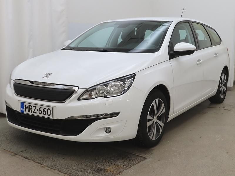Valkoinen Käytetty 2016 Peugeot 308 SW Active Farmari | 8 590 € (Perustarjous) - Kuva 1/3