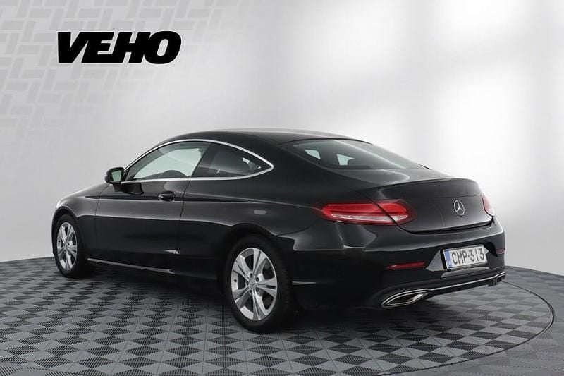 Käytetty Mercedes C200 184 HP (135 kW) 2019 Musta Coupe - kaksiovinen