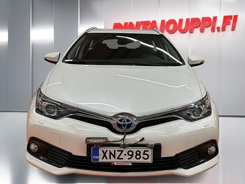 Käytetty Toyota Auris Touring Sports Active 99 HP (72 kW) 2015 Farmari