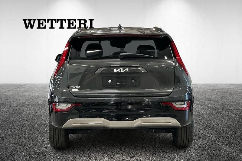 Käytetty Kia e-Niro Premium 150 kW (204 HP) 2024 Harmaa Katumaasturi